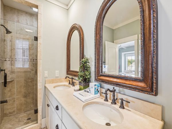 Hilton Head Luxury Vacation Home  Singleton Beach 7-Bedroom Villa with Private Pool