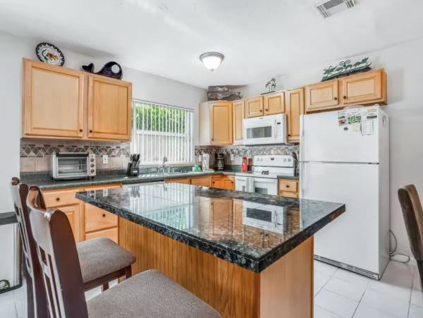 Naples Home Close to Beach Private Pool/Spa & Fast WIFI