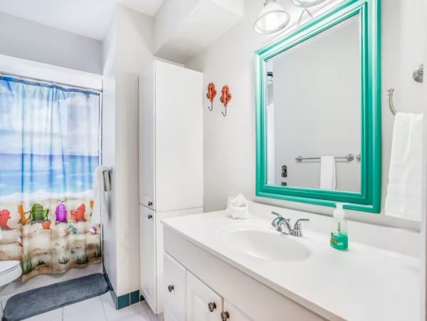 Naples Home Close to Beach Private Pool/Spa & Fast WIFI