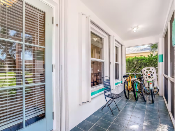 Naples Home Close to Beach Private Pool/Spa & Fast WIFI