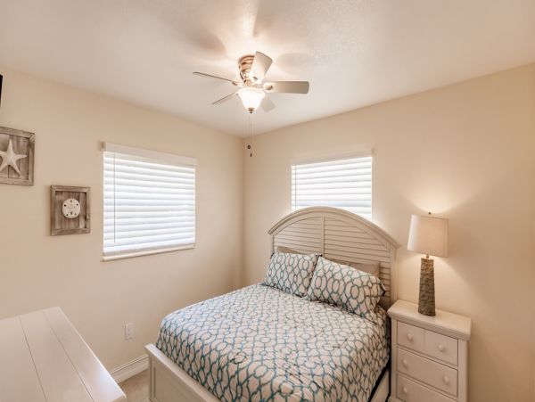 Naples Three Bedroom Vacation Home Private Pools Sleeps Six