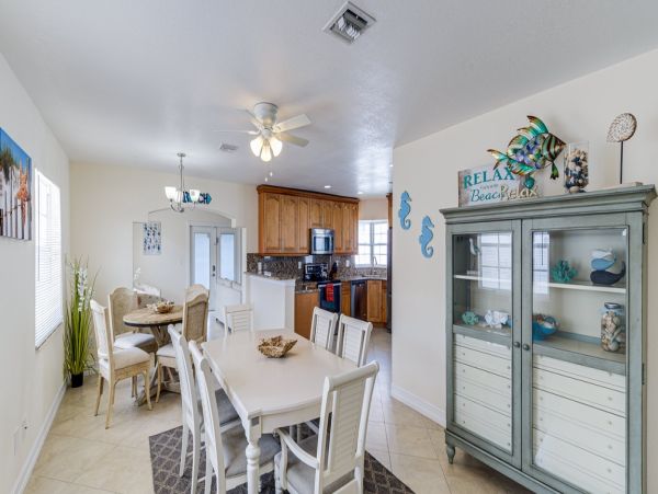 Naples Three Bedroom Vacation Home Private Pools Sleeps Six