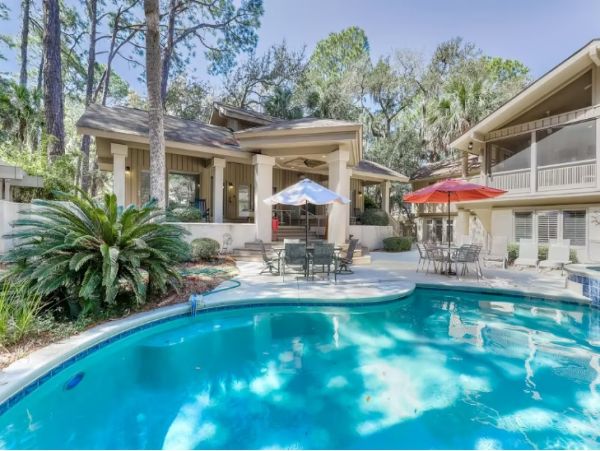 Hilton Head 7 Bedroom Home Pool & Spa  Walk To Beach