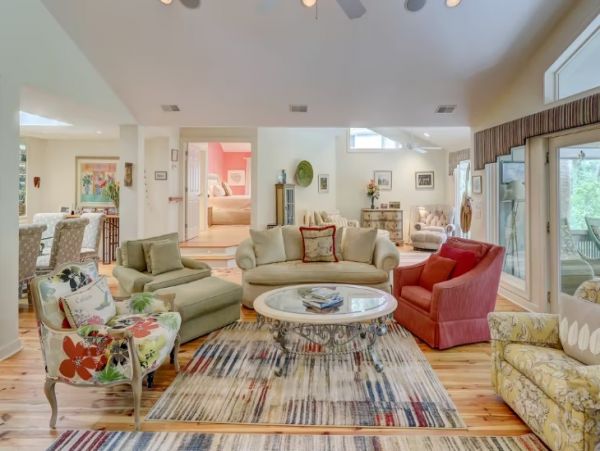 Hilton Head 7 Bedroom Home Pool & Spa  Walk To Beach