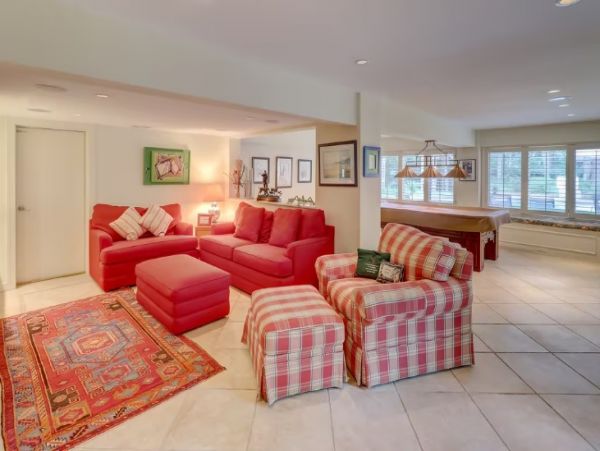 Hilton Head 7 Bedroom Home Pool & Spa  Walk To Beach