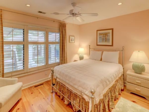 Hilton Head 7 Bedroom Home Pool & Spa  Walk To Beach