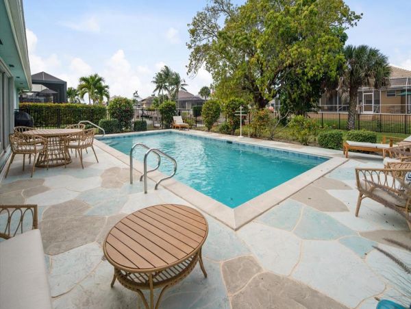 Marco Island Vacation Home with Pool Three Bedrooms Sleeps 8