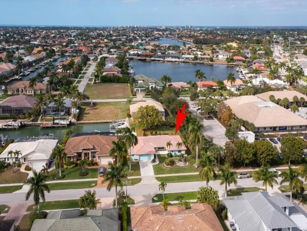 Marco Island Vacation Home with Pool Three Bedrooms Sleeps 8