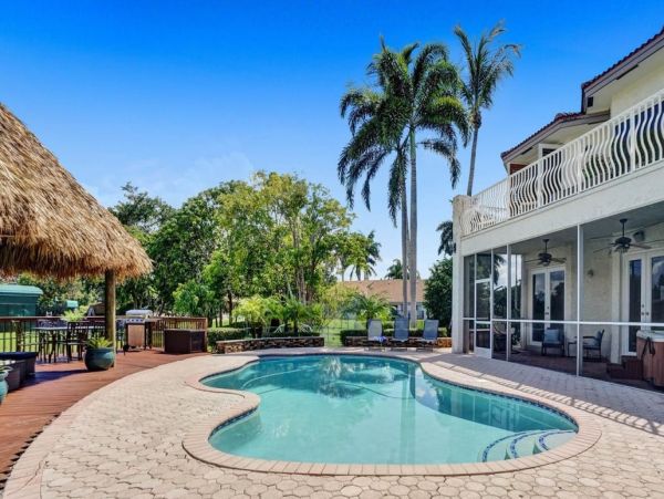 Luxury Seven Bedroom Vacation Home in Fort Lauderdale