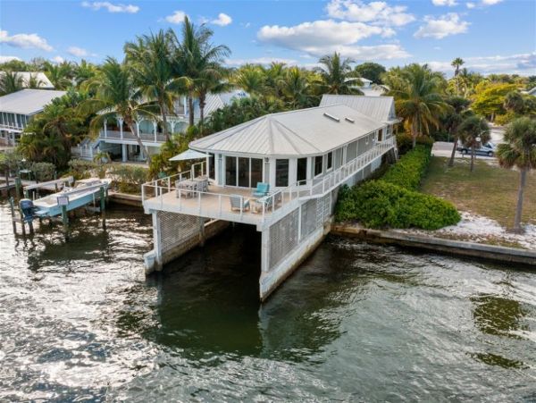 Boca Grande Vacation Home Three Bedrooms Bay Views Sleeps 6
