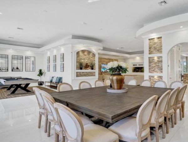 Luxury Vacation Pool Home in Fort Lauderdale Sleeps 24