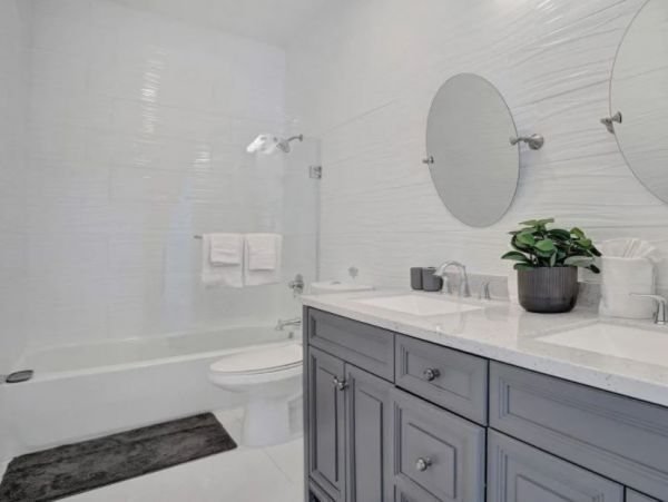 Luxury Vacation Pool Home in Fort Lauderdale Sleeps 24