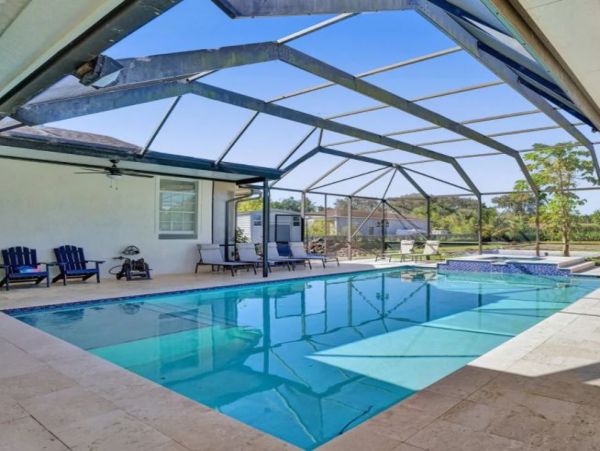 Luxury Vacation Pool Home in Fort Lauderdale Sleeps 24