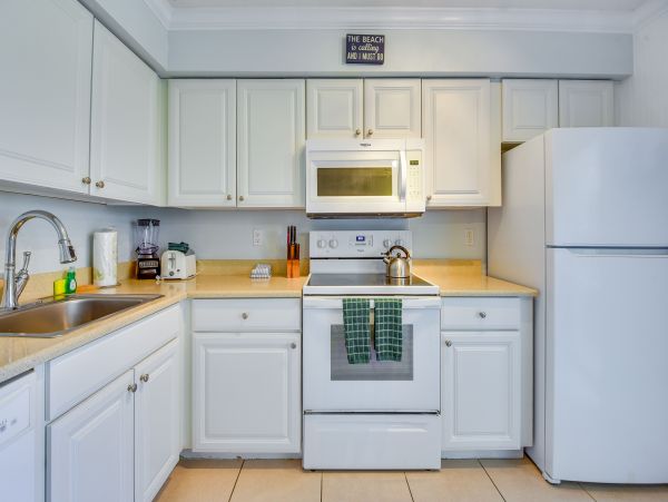 Longboat Key One Bedroom Condo Located on Beach
