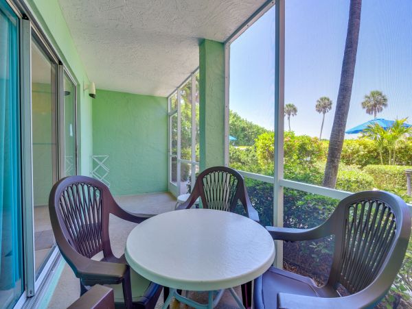 Longboat Key One Bedroom Condo Located on Beach