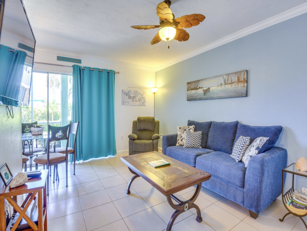 Longboat Key One Bedroom Condo Located on Beach