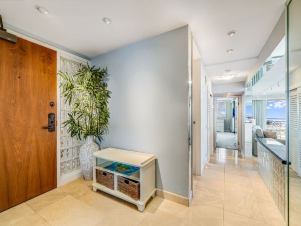 Beachfront Luxury Vacation Condo in Wailea Ocean Views