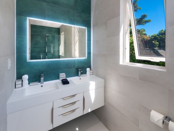 Barbados Home 1004238