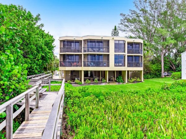Longboat Key Vacation Condo Three Bedrooms Sleeps 10 Guests