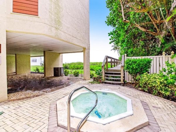 Longboat Key Vacation Condo Three Bedrooms Sleeps 10 Guests