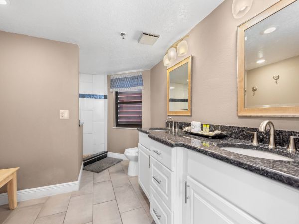 Longboat Key Vacation Condo Three Bedrooms Sleeps 10 Guests