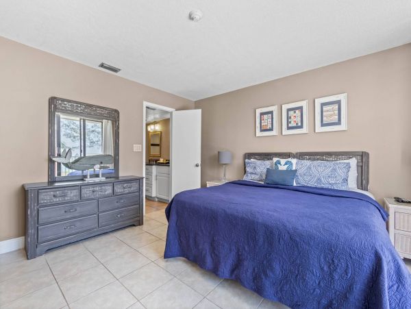 Longboat Key Vacation Condo Three Bedrooms Sleeps 10 Guests