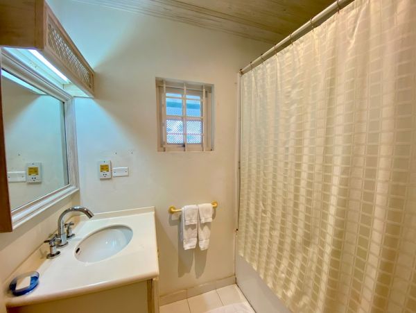 Barbados Home 1004240