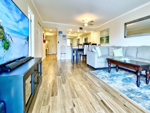 Indian Shores Two Bedroom Beachfront Vacation Condo