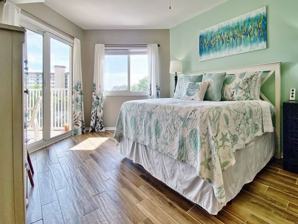 Indian Shores Two Bedroom Beachfront Vacation Condo