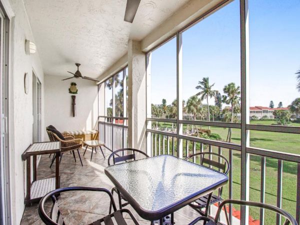 Gulf Views Vacation Condo in Longboat Key Two Bedrooms