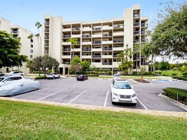 Longboat Key Vacation Beach Condo Sleeps 4 Guests