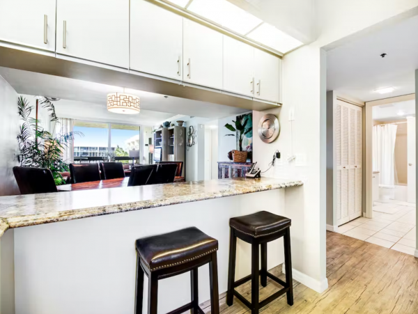 Longboat Key Vacation Beach Condo Sleeps 4 Guests