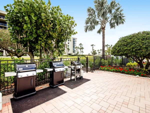 Longboat Key Vacation Beach Condo Sleeps 4 Guests
