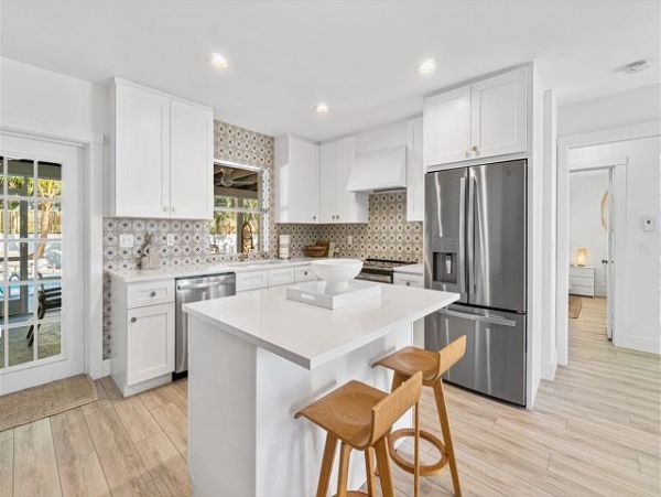 Luxury Three Bedroom Cozy Cottage in Boynton Beach Sleeps 6