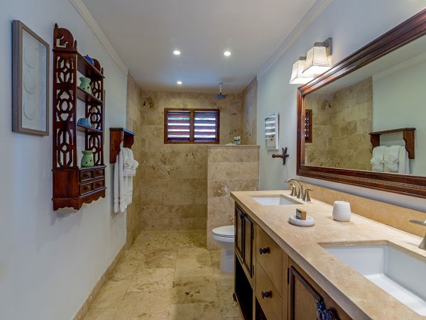 Jamaica Home 1004289