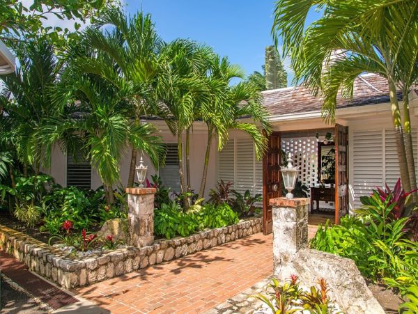 Jamaica Home 1004294