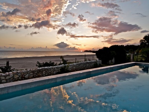 Jamaica Home 1004303