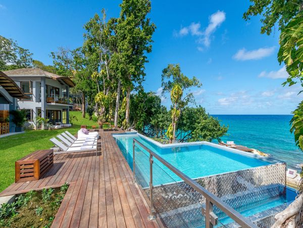 Jamaica Home 1004309