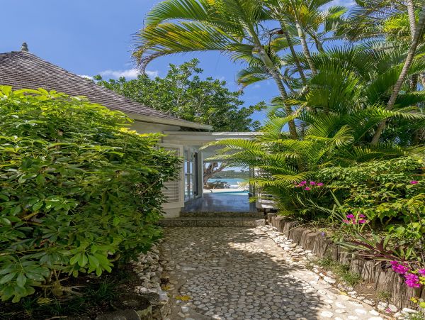Jamaica Home 1004318