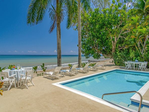 Jamaica Home 1004318