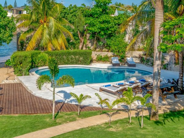 Jamaica Home 1004322