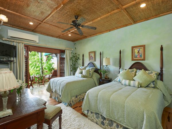 Jamaica Home 1004340