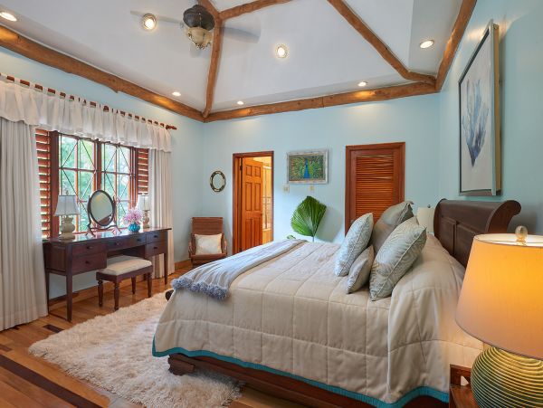 Jamaica Home 1004340