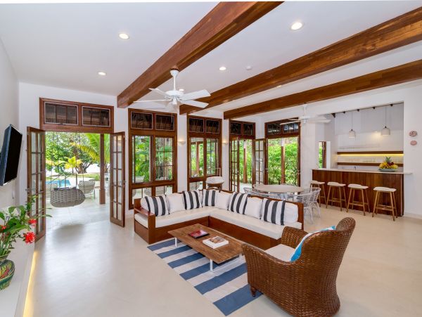 Jamaica Home 1004371