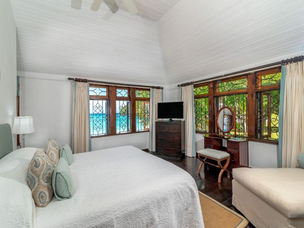 Jamaica Home 1004382