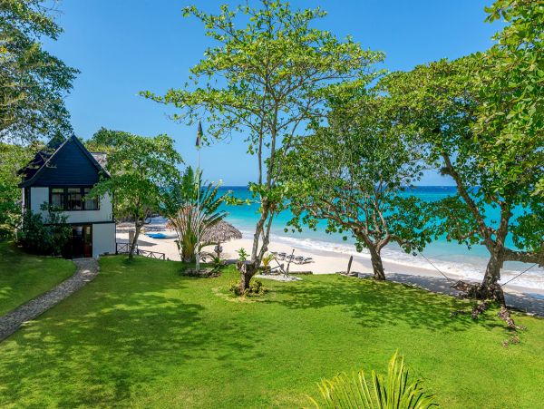 Jamaica Home 1004382