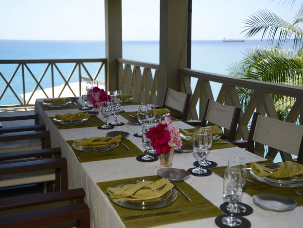 Antigua Barbuda Home 1004384