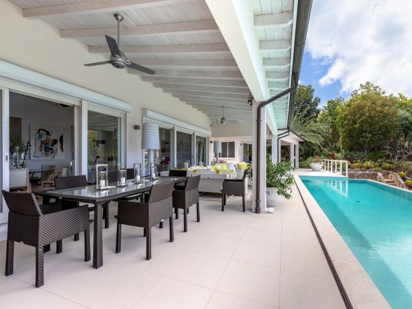 Antigua Barbuda Home 1004387
