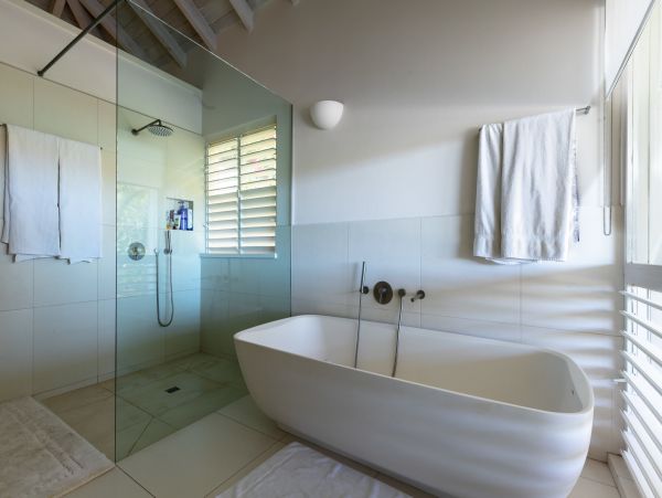 Antigua Barbuda Home 1004387