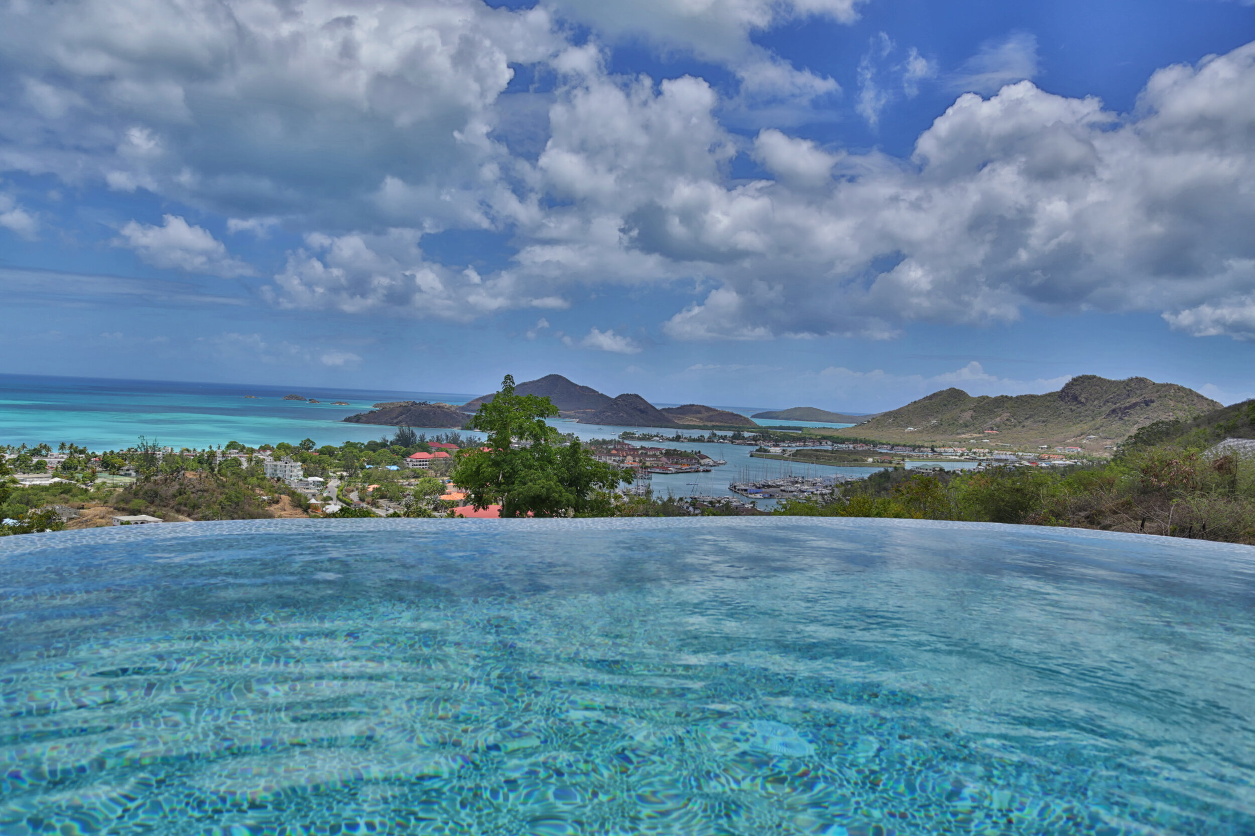 Antigua Barbuda Home 1004388